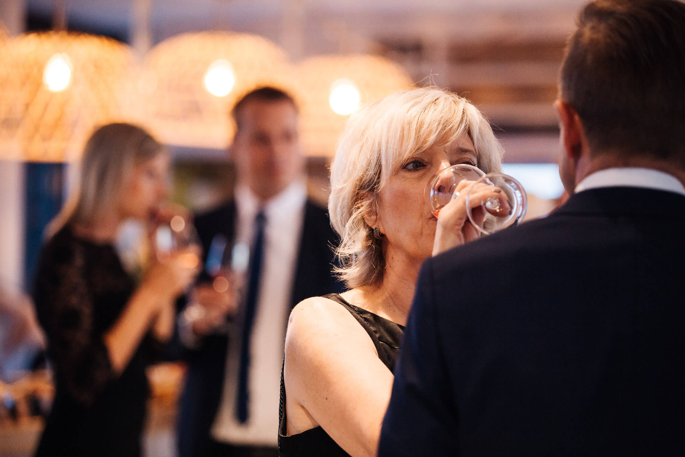 Nina Buschenhofen, Fotografie, Düsseldorf, Sturmfreie Bude, Hochzeitsreportage, Reportage, Hochzeit