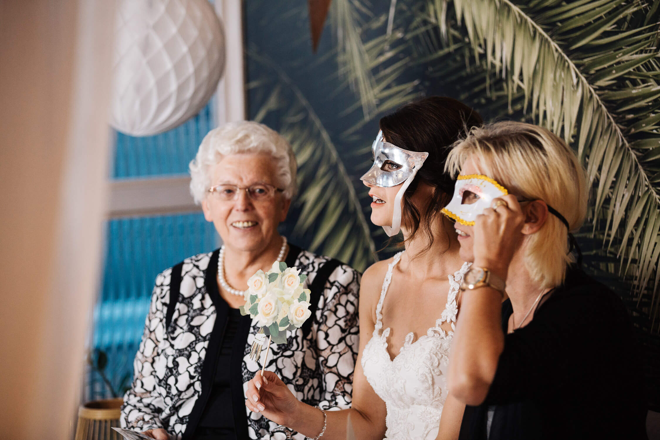 Nina Buschenhofen, Fotografie, Düsseldorf, Sturmfreie Bude, Hochzeitsreportage, Reportage, Hochzeit