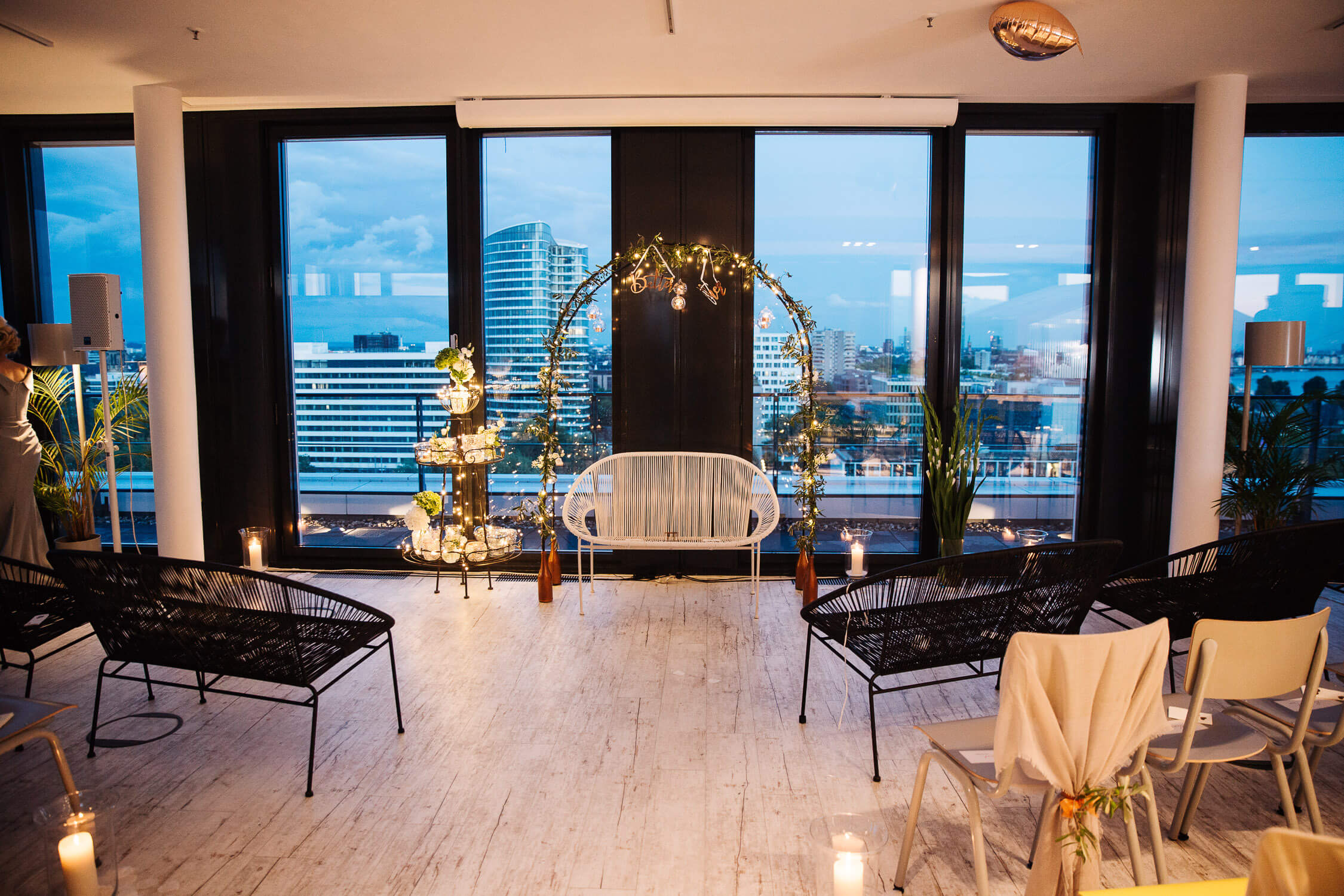 Nina Buschenhofen, Fotografie, Düsseldorf, Sturmfreie Bude, Hochzeitsreportage, Reportage, Hochzeit