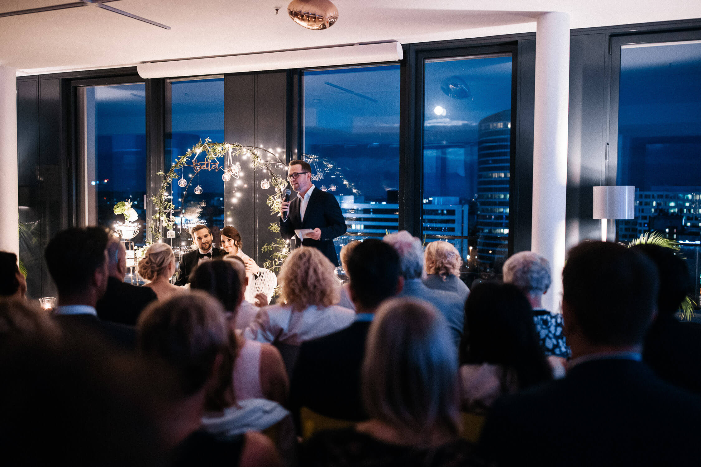 Nina Buschenhofen, Fotografie, Düsseldorf, Sturmfreie Bude, Hochzeitsreportage, Reportage, Hochzeit