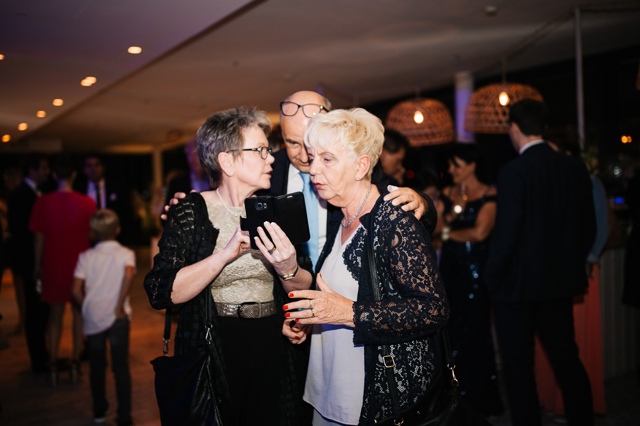 Nina Buschenhofen, Fotografie, Düsseldorf, Sturmfreie Bude, Hochzeitsreportage, Reportage, Hochzeit