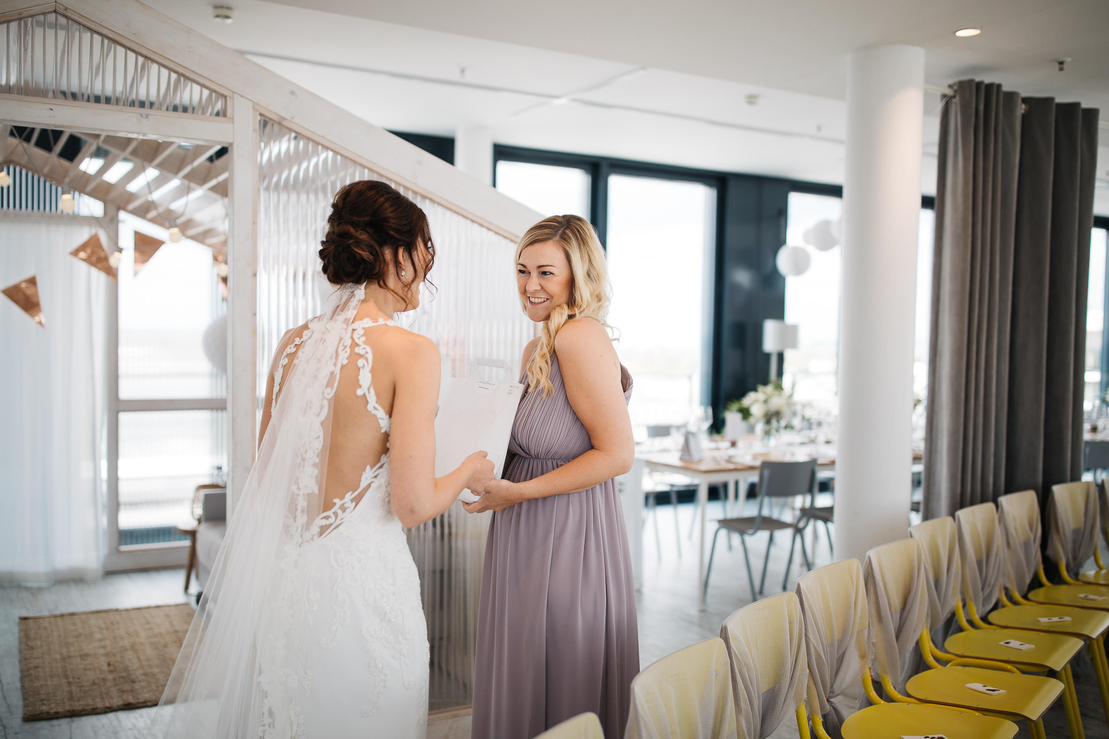 Nina Buschenhofen, Fotografie, Düsseldorf, Sturmfreie Bude, Hochzeitsreportage, Reportage, Hochzeit