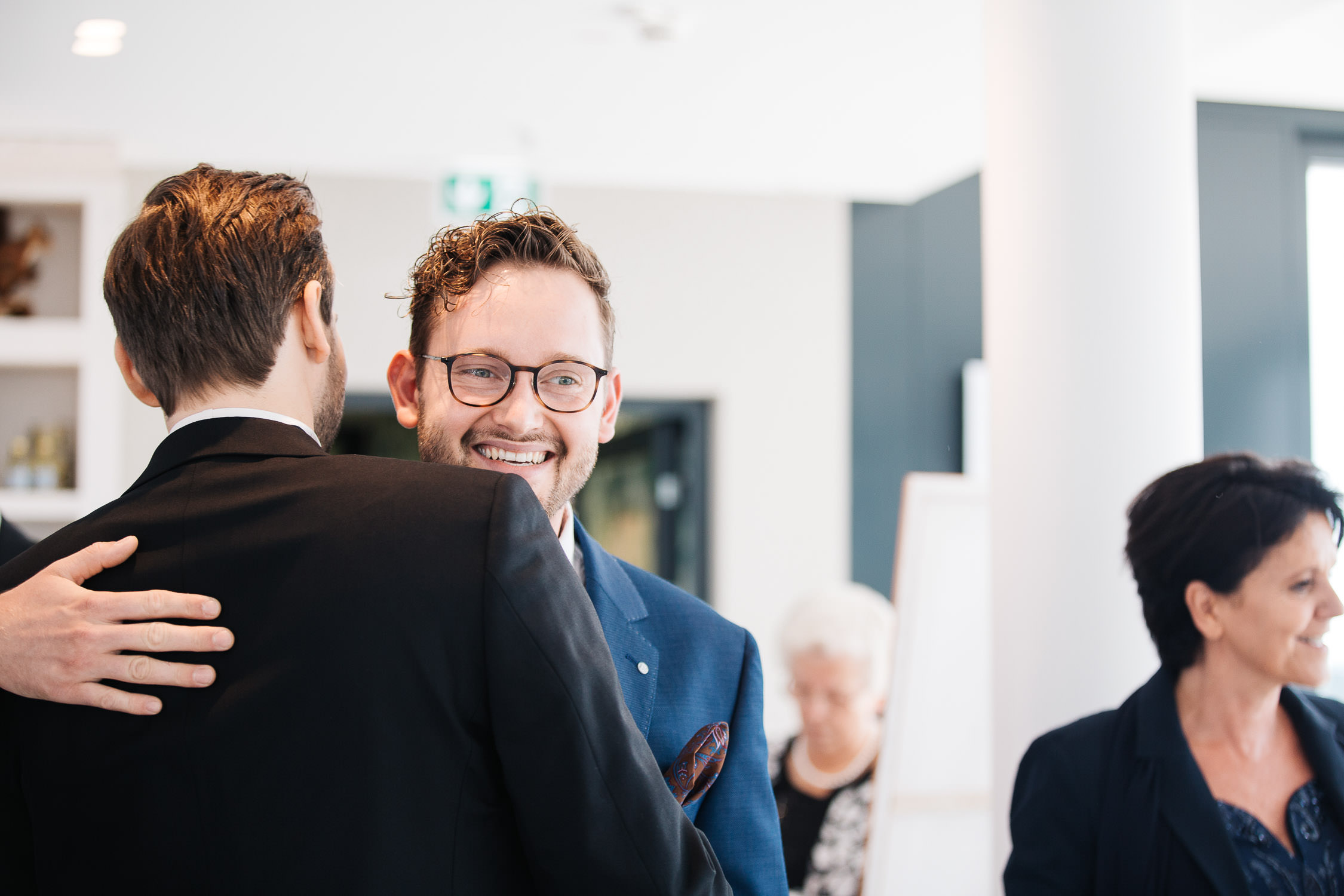 Nina Buschenhofen, Fotografie, Düsseldorf, Sturmfreie Bude, Hochzeitsreportage, Reportage, Hochzeit
