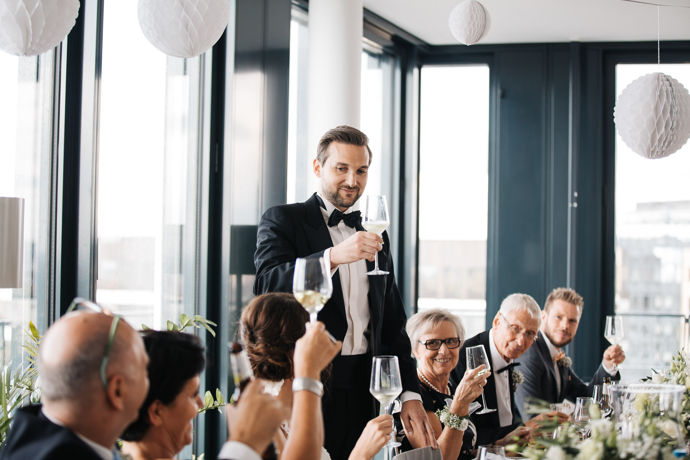 Nina Buschenhofen, Fotografie, Düsseldorf, Sturmfreie Bude, Hochzeitsreportage, Reportage, Hochzeit