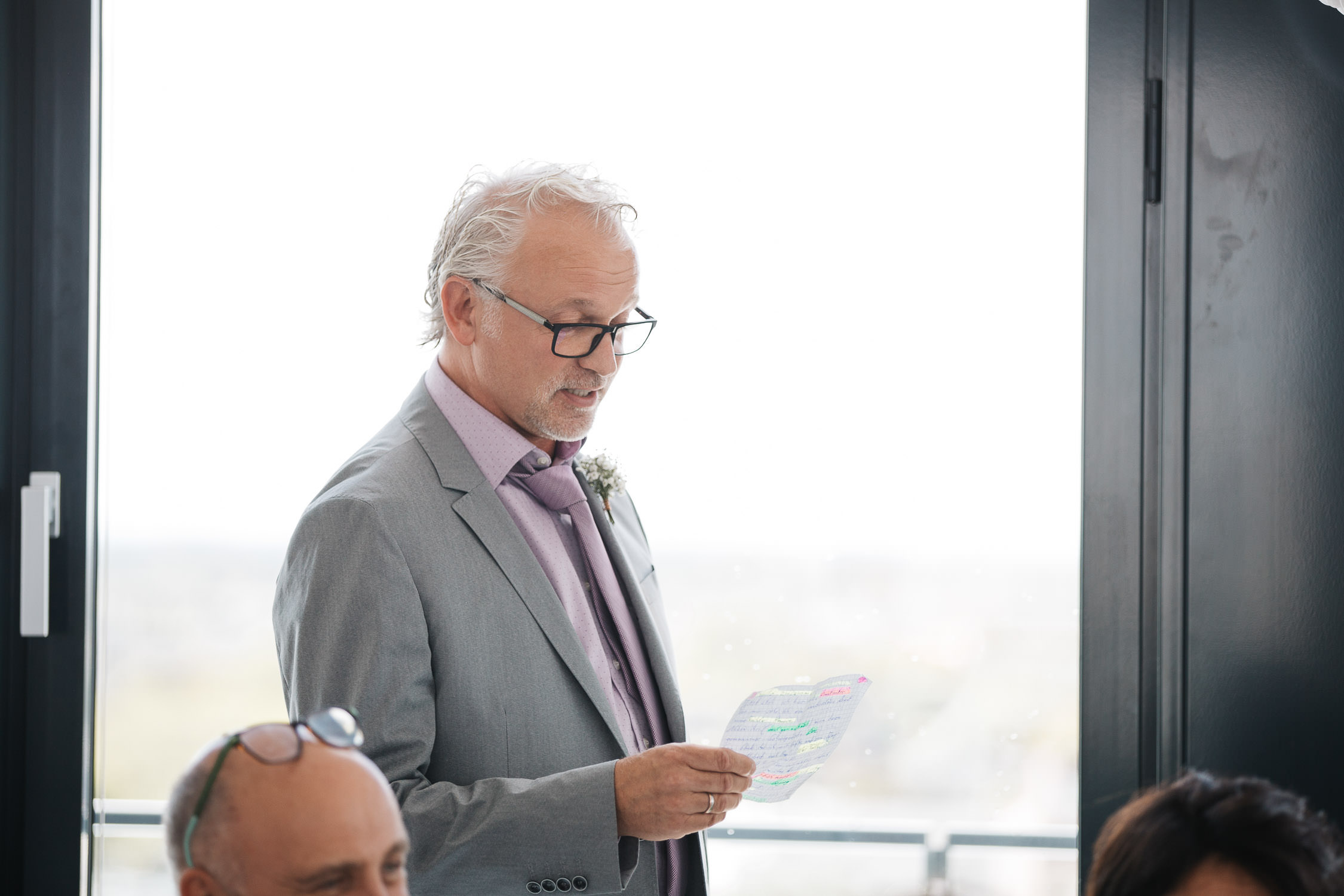 Nina Buschenhofen, Fotografie, Düsseldorf, Sturmfreie Bude, Hochzeitsreportage, Reportage, Hochzeit