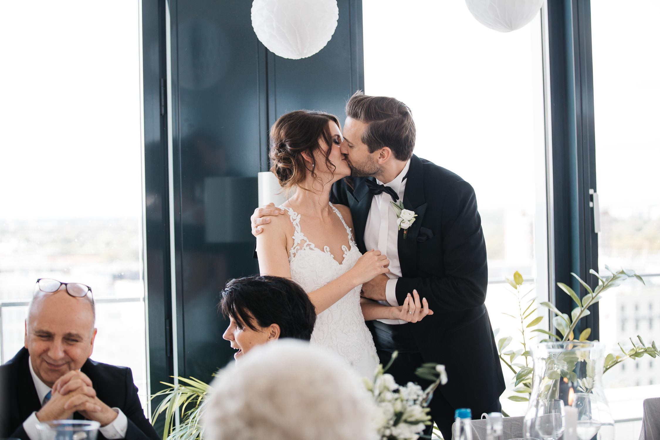 Nina Buschenhofen, Fotografie, Düsseldorf, Sturmfreie Bude, Hochzeitsreportage, Reportage, Hochzeit