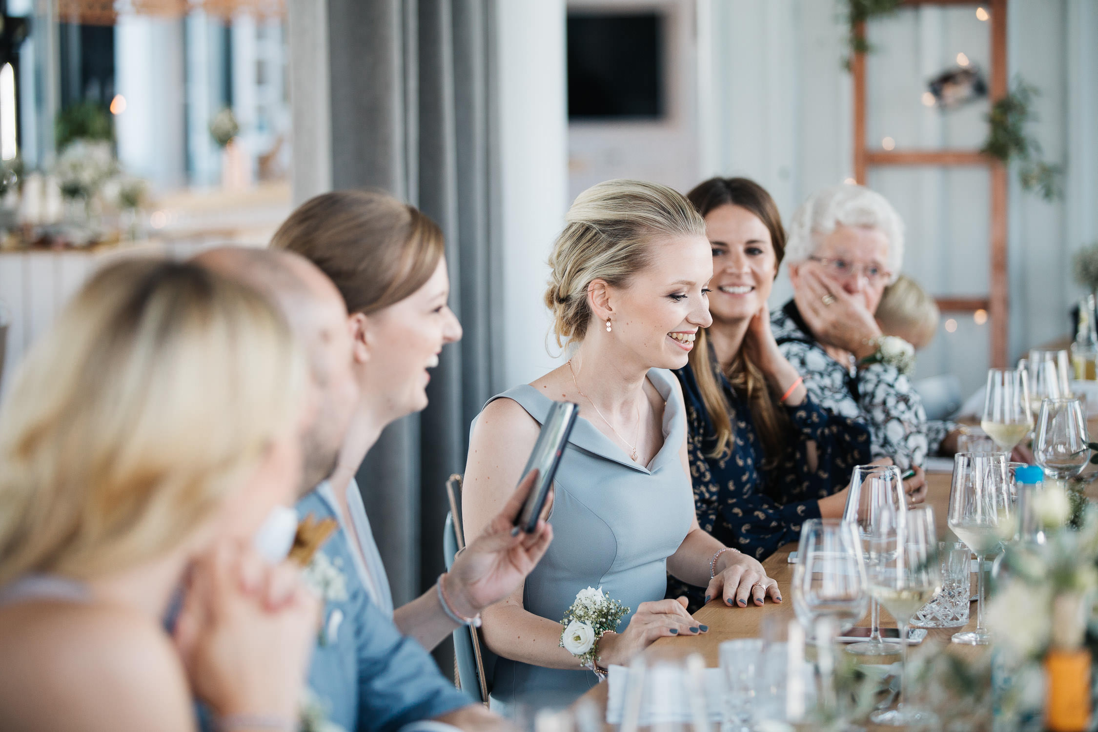 Nina Buschenhofen, Fotografie, Düsseldorf, Sturmfreie Bude, Hochzeitsreportage, Reportage, Hochzeit