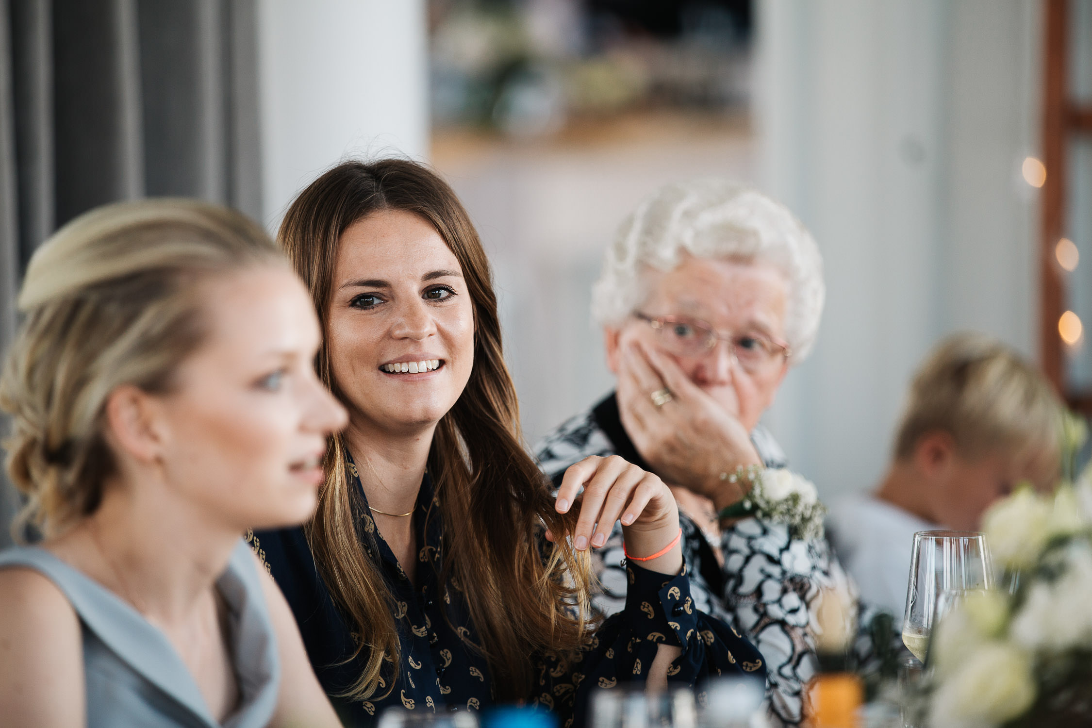 Nina Buschenhofen, Fotografie, Düsseldorf, Sturmfreie Bude, Hochzeitsreportage, Reportage, Hochzeit