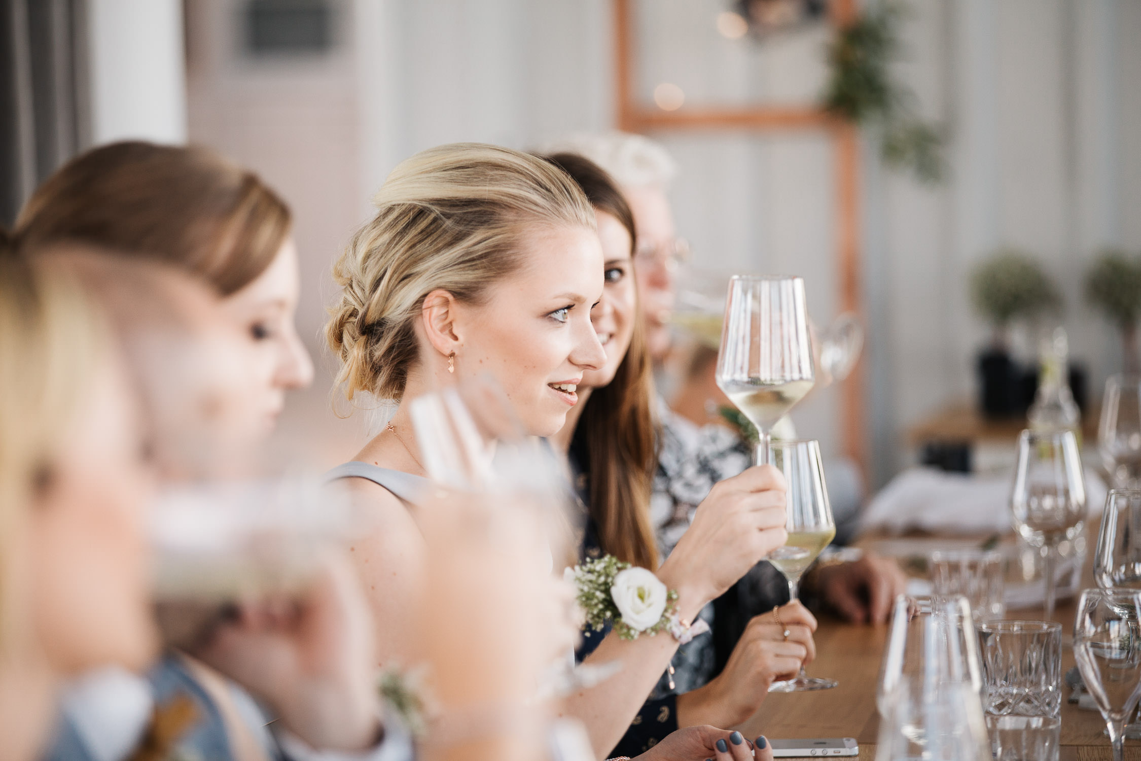 Nina Buschenhofen, Fotografie, Düsseldorf, Sturmfreie Bude, Hochzeitsreportage, Reportage, Hochzeit