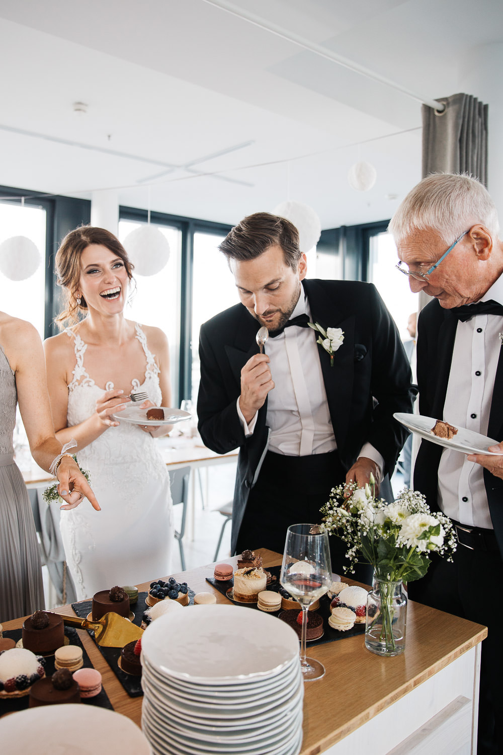 Nina Buschenhofen, Fotografie, Düsseldorf, Sturmfreie Bude, Hochzeitsreportage, Reportage, Hochzeit