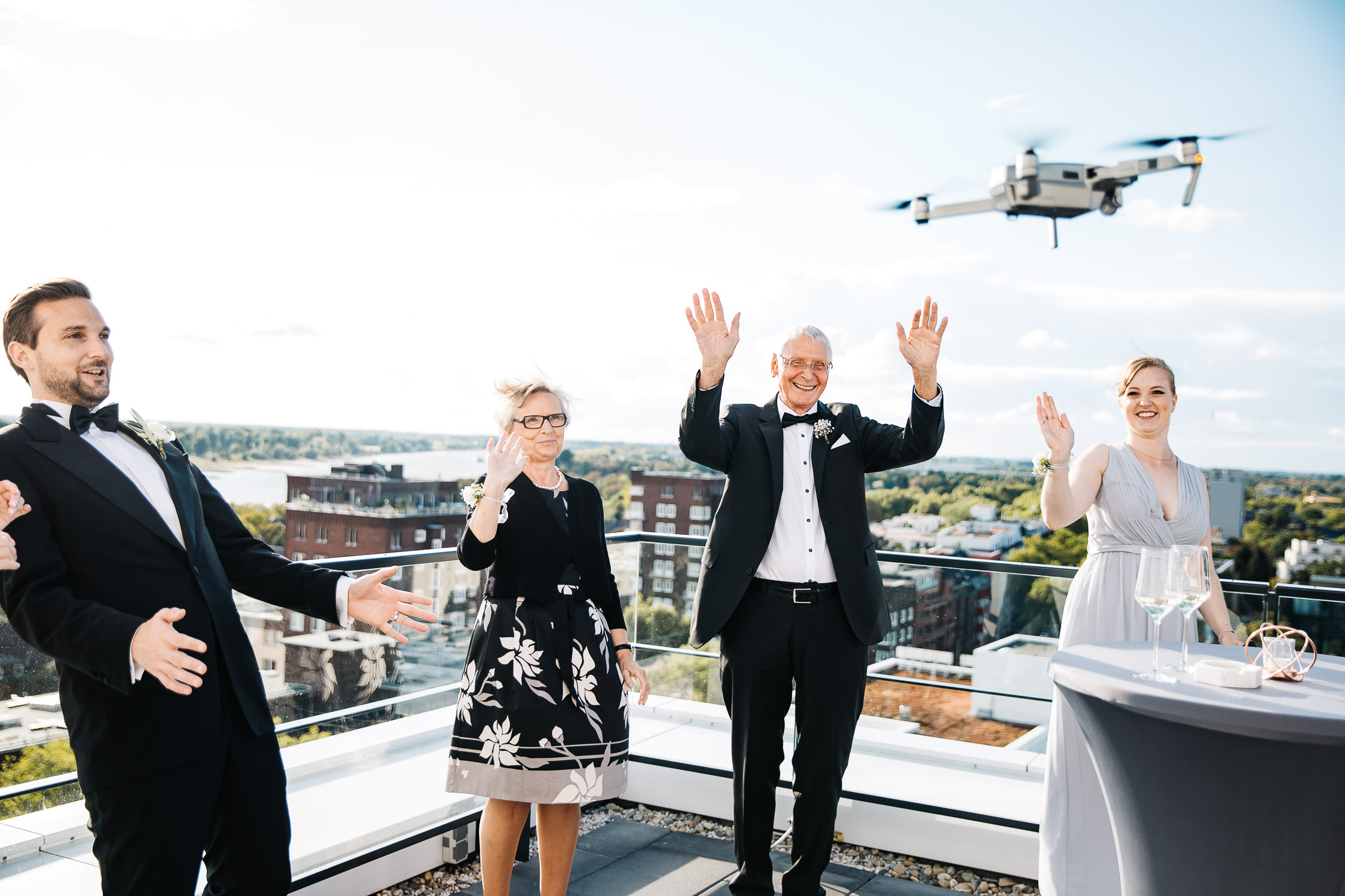 Nina Buschenhofen, Fotografie, Düsseldorf, Sturmfreie Bude, Hochzeitsreportage, Reportage, Hochzeit