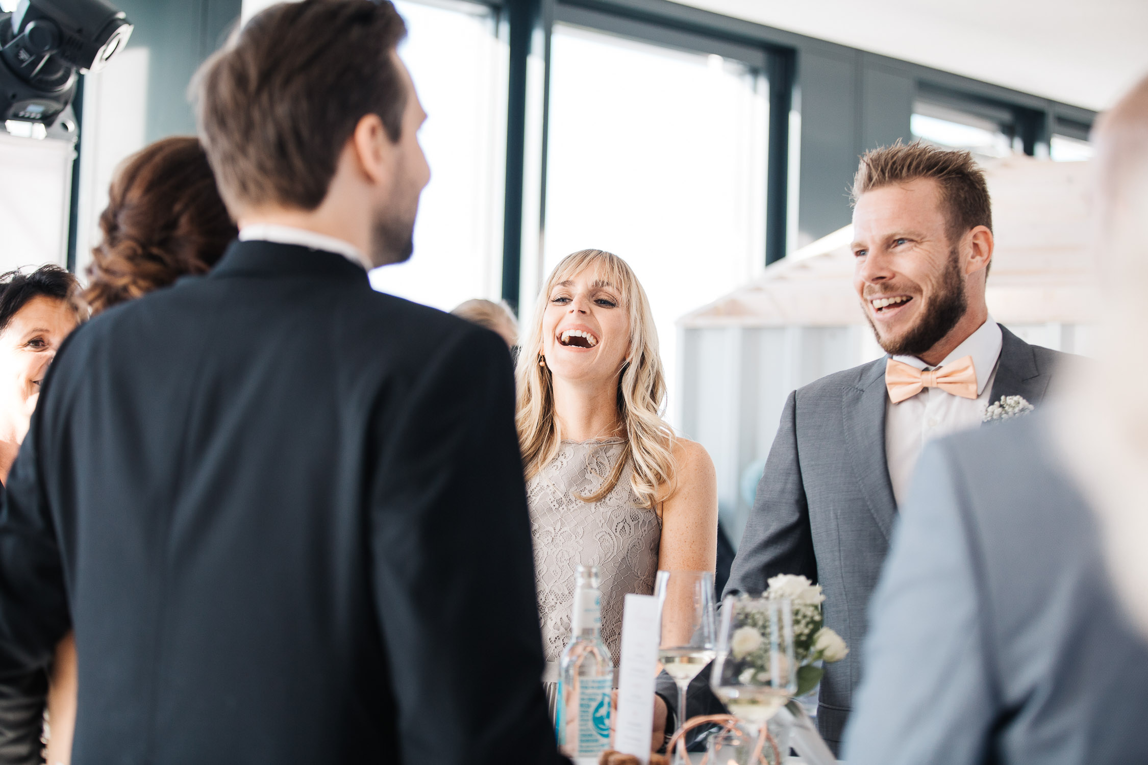 Nina Buschenhofen, Fotografie, Düsseldorf, Sturmfreie Bude, Hochzeitsreportage, Reportage, Hochzeit