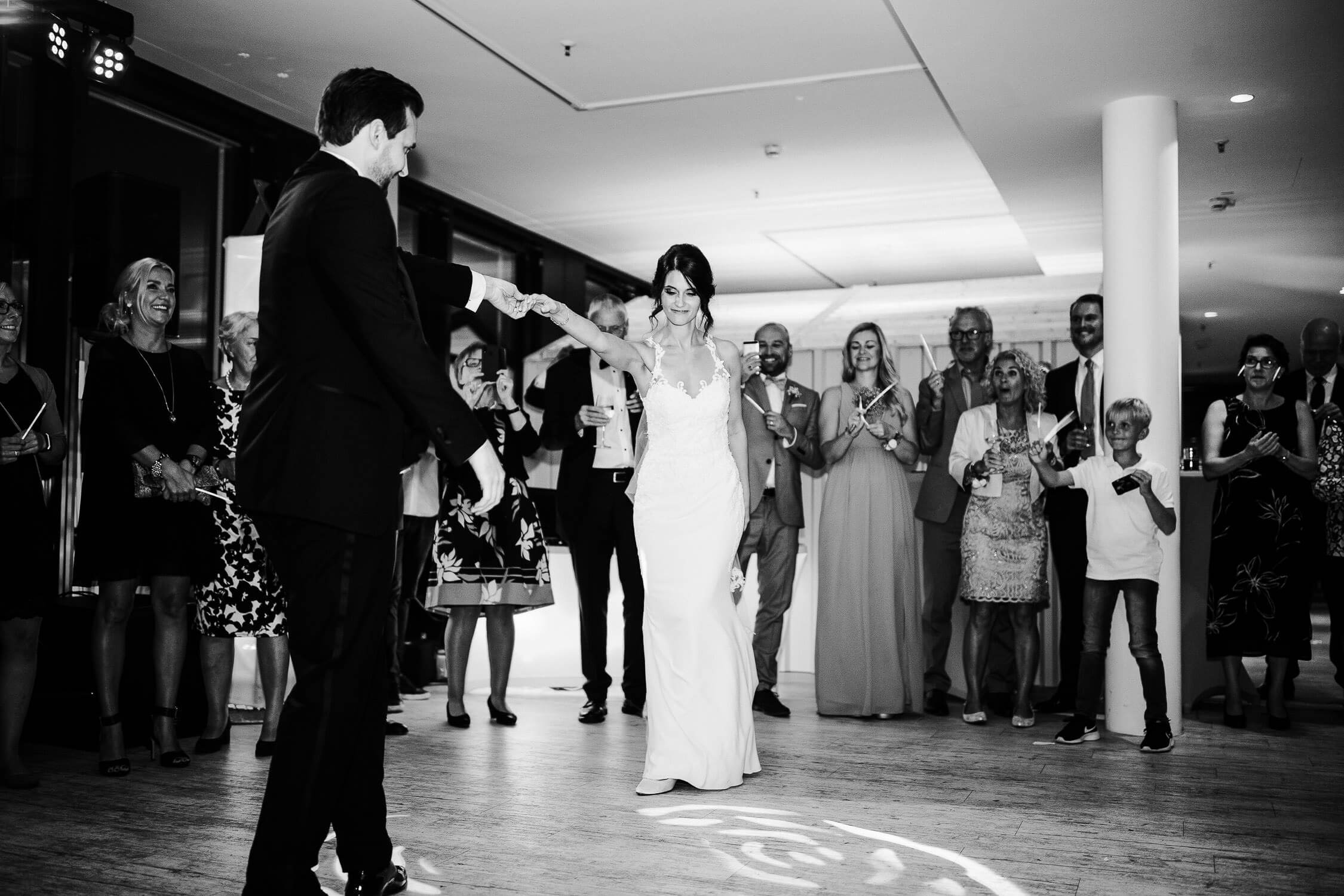 Nina Buschenhofen, Fotografie, Düsseldorf, Sturmfreie Bude, Hochzeitsreportage, Reportage, Hochzeit