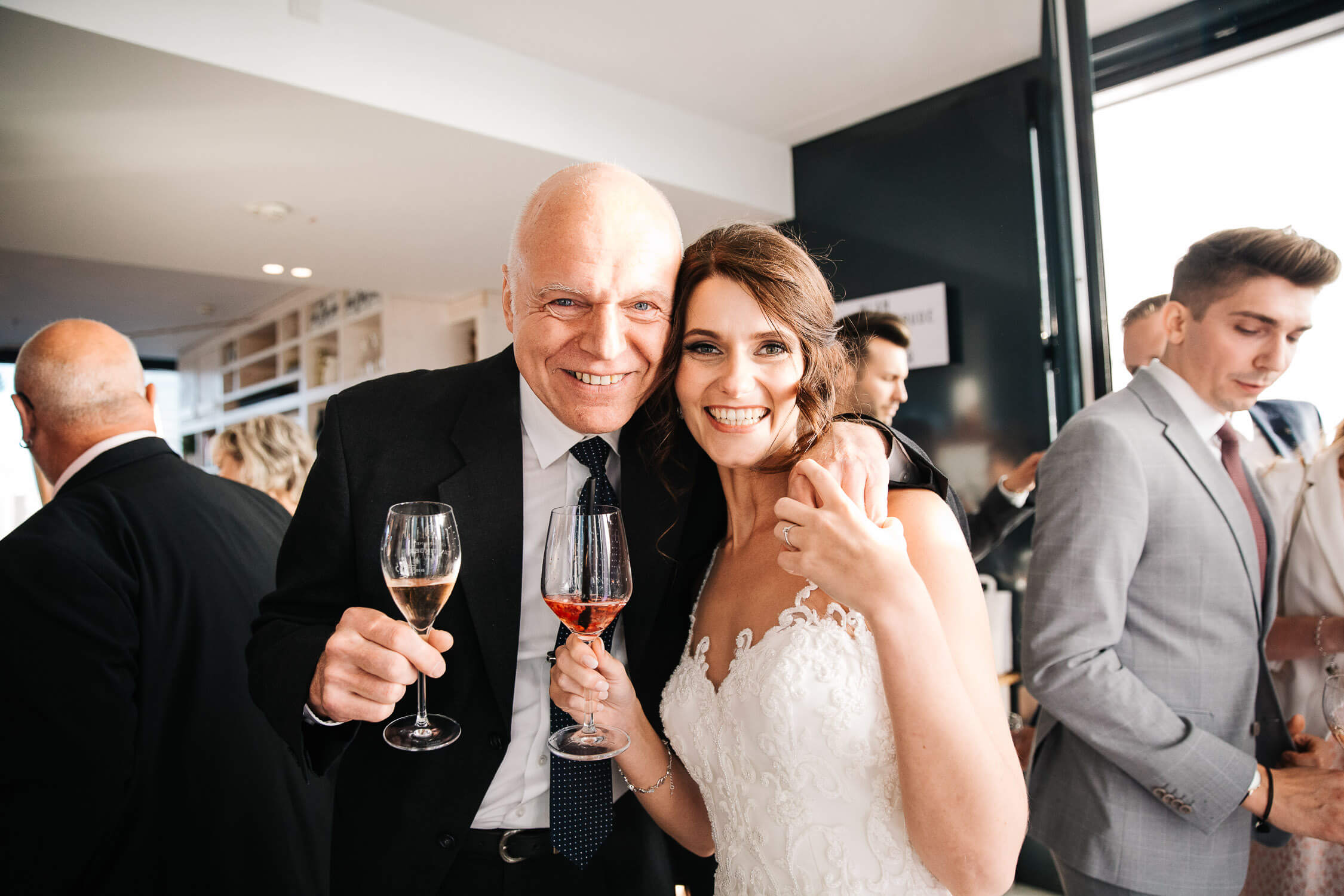 Nina Buschenhofen, Fotografie, Düsseldorf, Sturmfreie Bude, Hochzeitsreportage, Reportage, Hochzeit