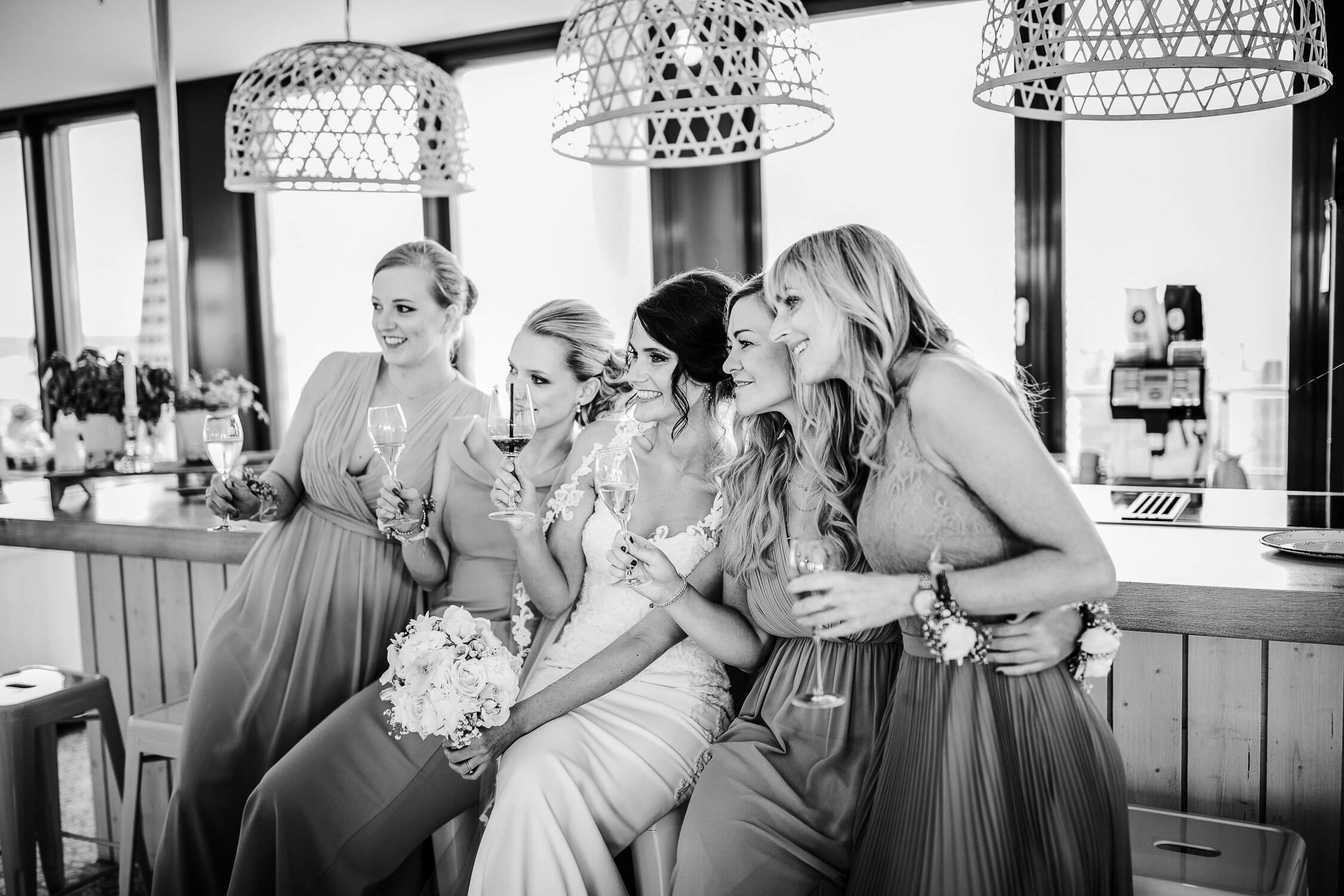 Nina Buschenhofen, Fotografie, Düsseldorf, Sturmfreie Bude, Hochzeitsreportage, Reportage, Hochzeit