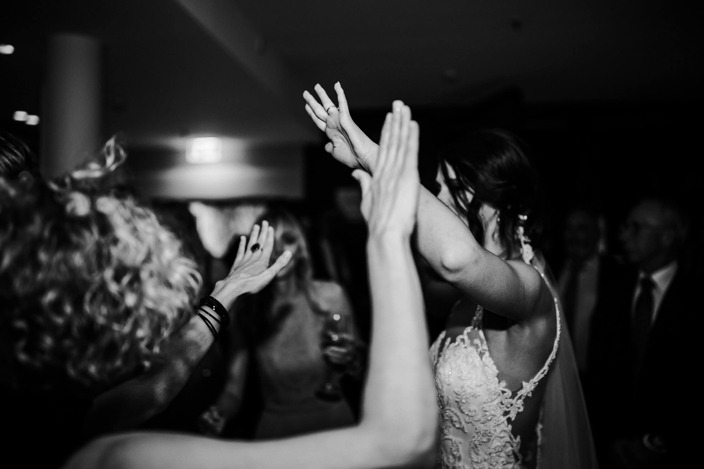 Nina Buschenhofen, Fotografie, Düsseldorf, Sturmfreie Bude, Hochzeitsreportage, Reportage, Hochzeit