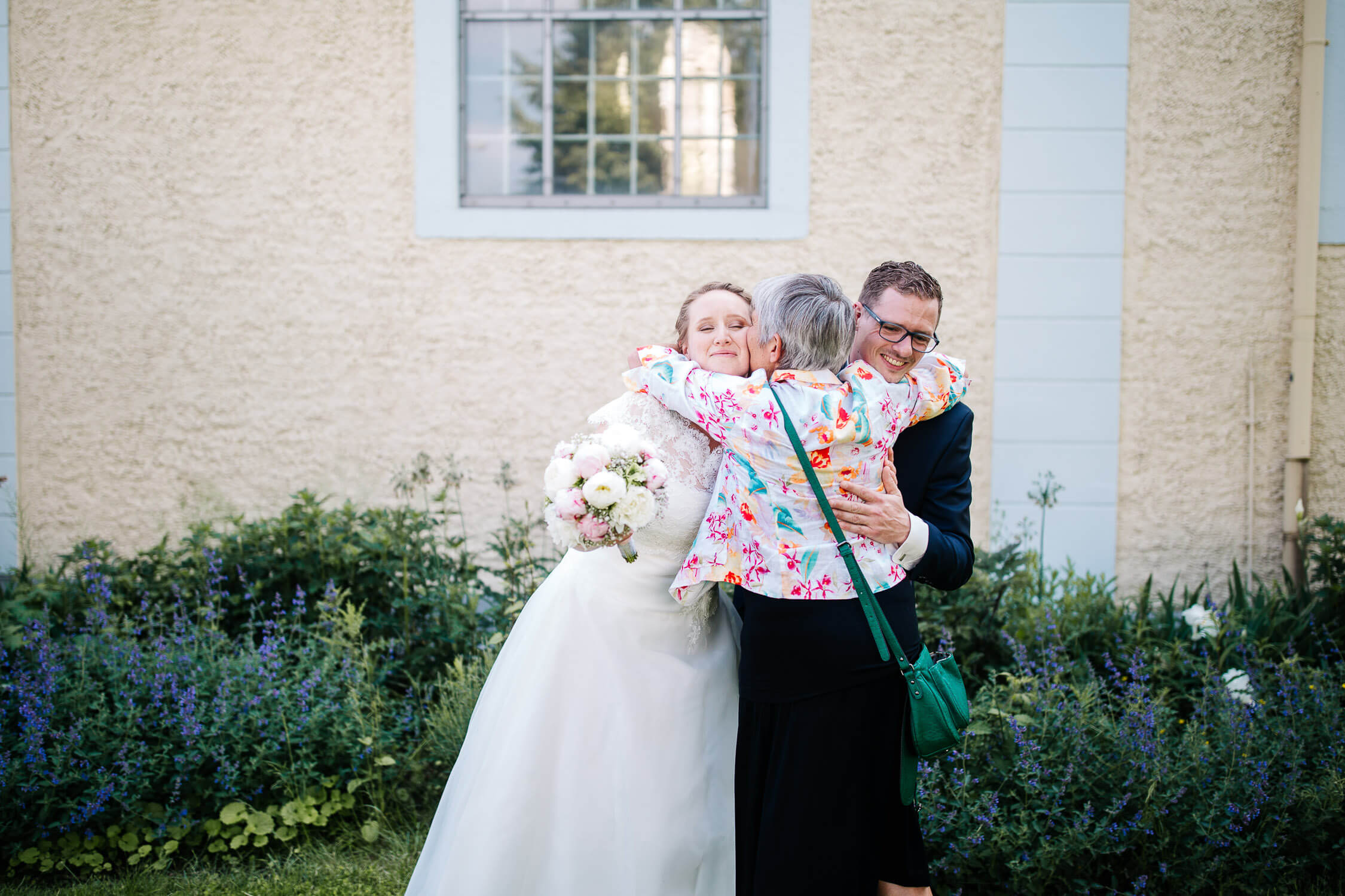 Nina Buschenhofen, Fotografie, Langenfeld, Kirche, Hochzeitsreportage, Reportage, Hochzeit, Reusrath