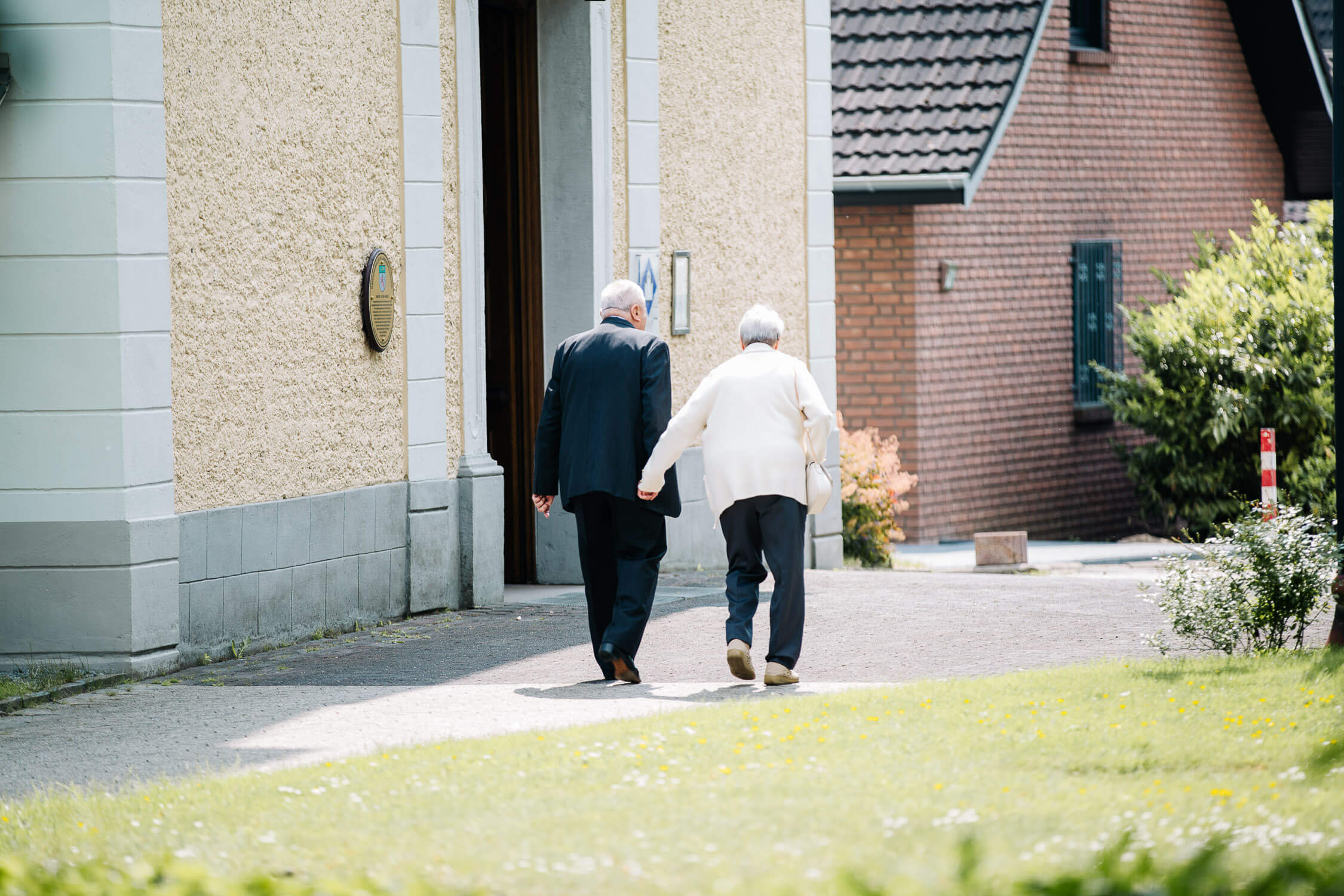 Nina Buschenhofen, Fotografie, Langenfeld, Kirche, Hochzeitsreportage, Reportage, Hochzeit, Reusrath