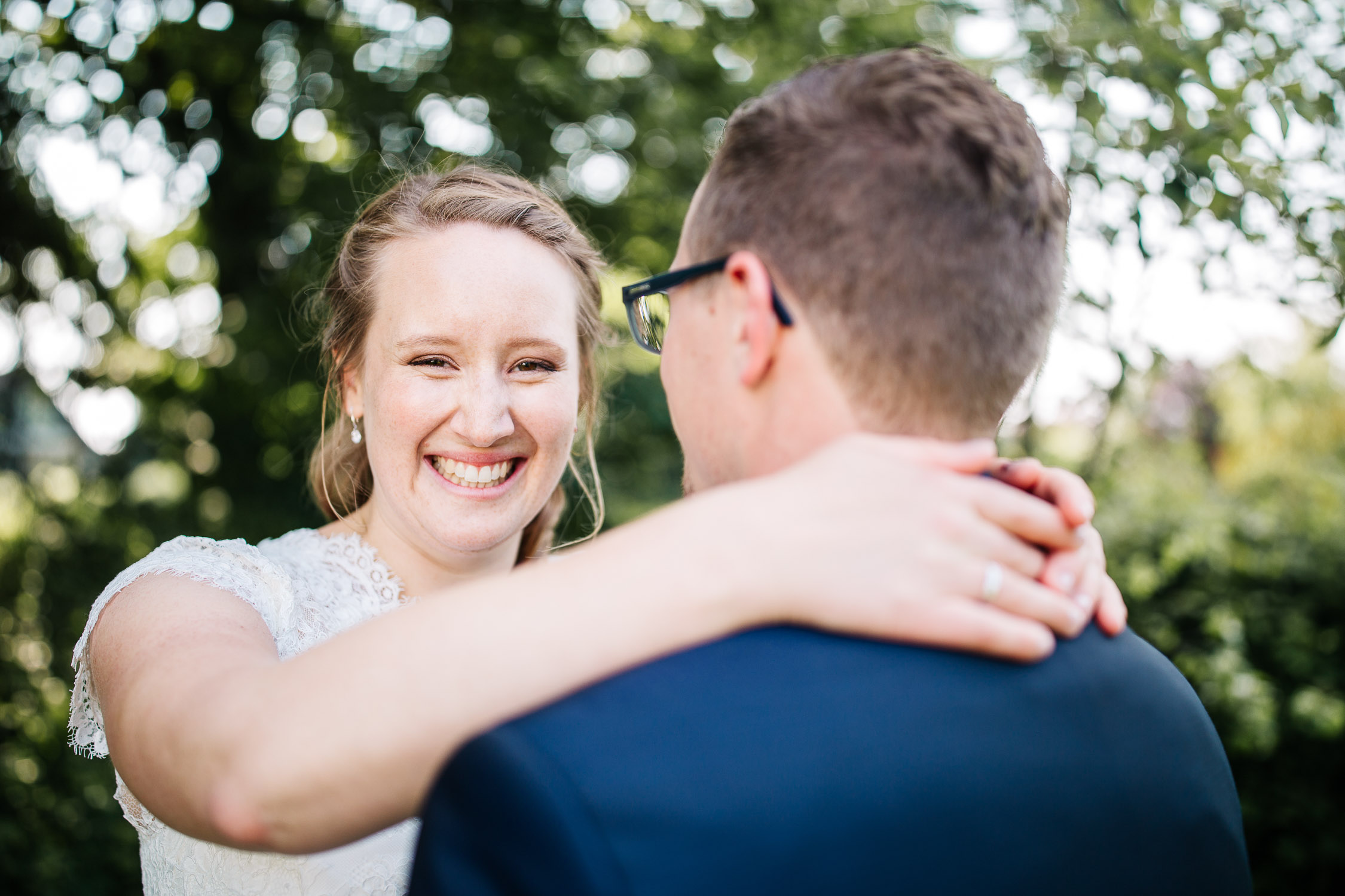 Nina Buschenhofen, Fotografie, Langenfeld, Kirche, Hochzeitsreportage, Reportage, Hochzeit, Reusrath