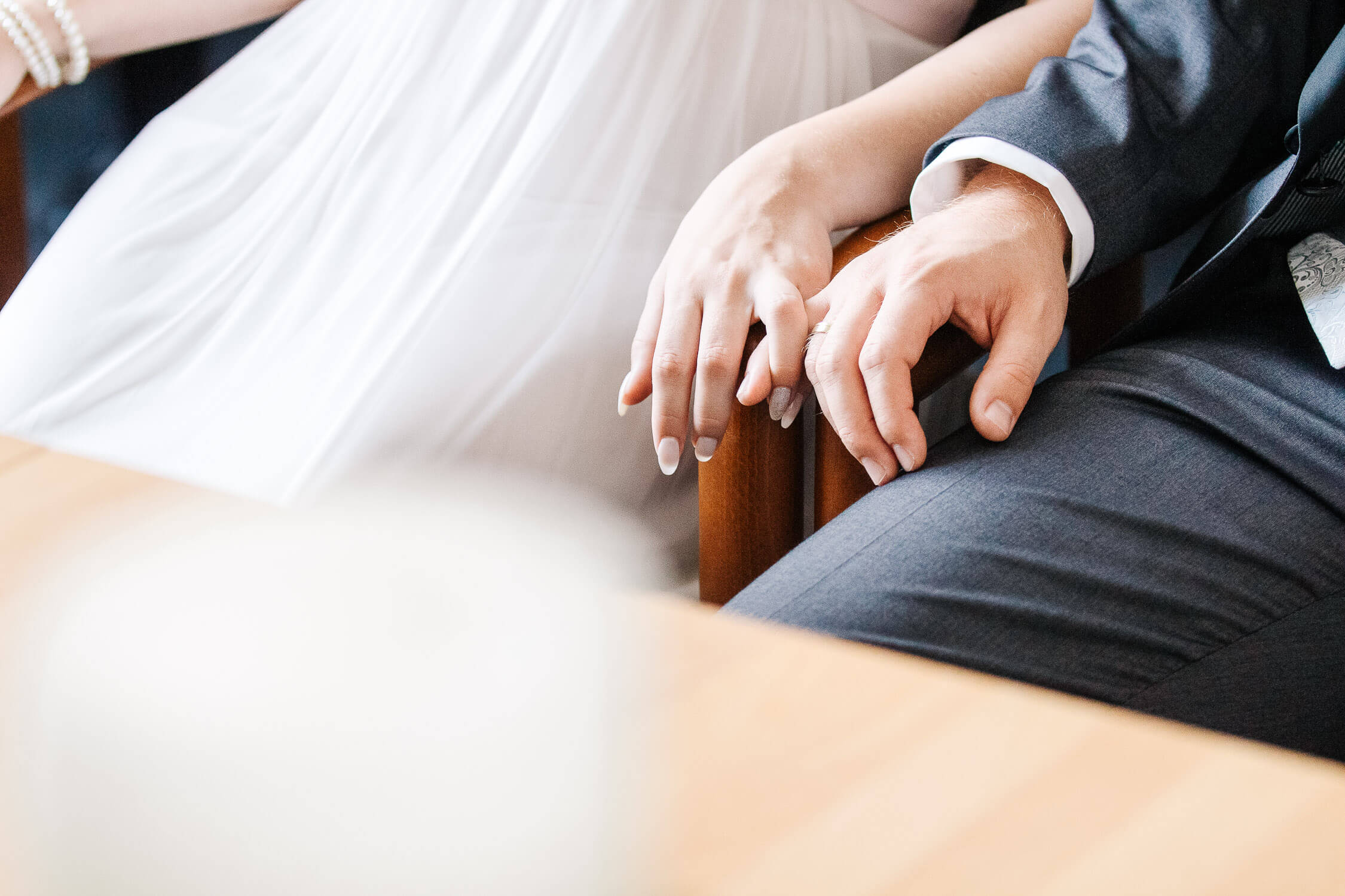 Nina Buschenhofen, Fotografie, Monheim, Rhein, Standesamt, Hochzeitsreportage, Reportage, Hochzeit, Sand, Meer