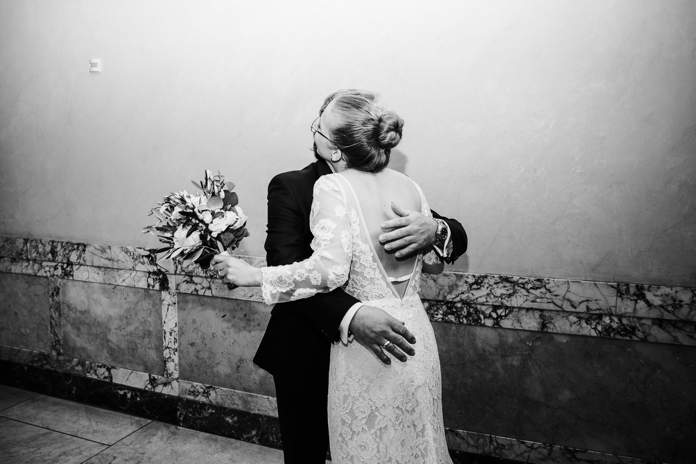 Steigenberger, Düsseldorf, Hochzeitsreportage, Hochzeit, Standesamt, Inselstraße, Report, Hochzeitsfotograf, Hofgarten