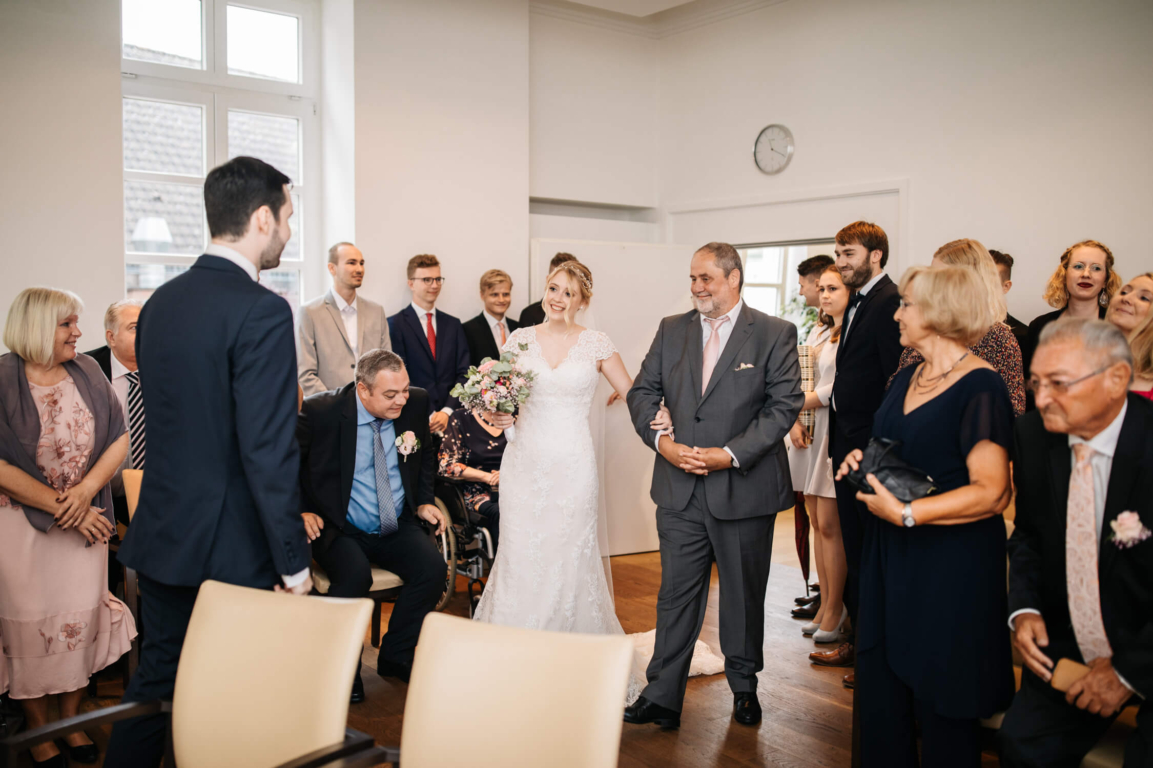Standesamt, Krefeld, Garten, Freie Trauung, Hochzeitsreportage, Hochzeit, Hochzeitsfotograf, Reportage, Nina Buschenhofen, Liebe, Hochzeitsfotografie