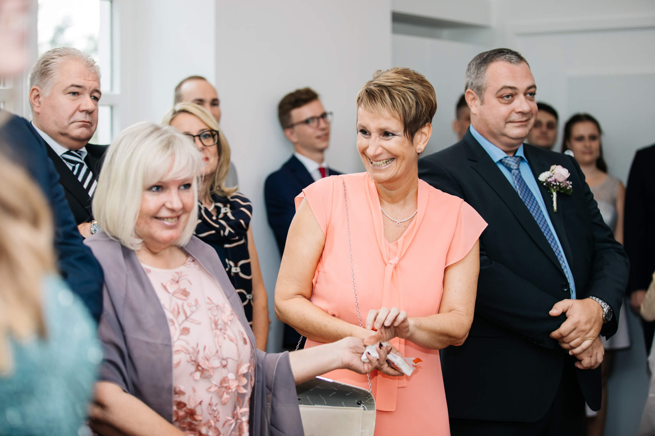 Standesamt, Krefeld, Garten, Freie Trauung, Hochzeitsreportage, Hochzeit, Hochzeitsfotograf, Reportage, Nina Buschenhofen, Liebe, Hochzeitsfotografie