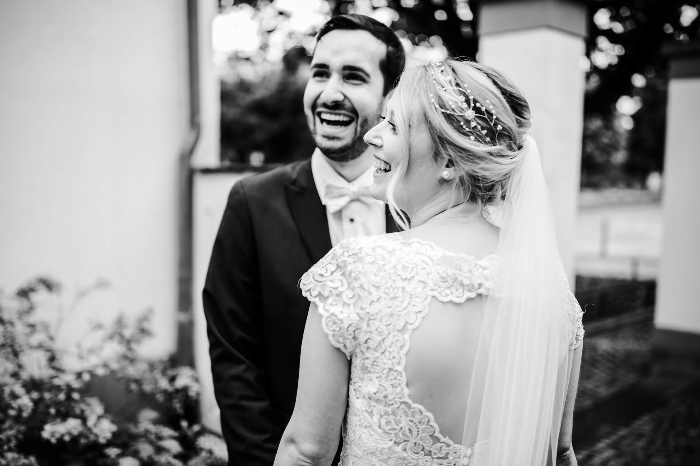 Standesamt, Krefeld, Garten, Freie Trauung, Hochzeitsreportage, Hochzeit, Hochzeitsfotograf, Reportage, Nina Buschenhofen, Liebe, Hochzeitsfotografie