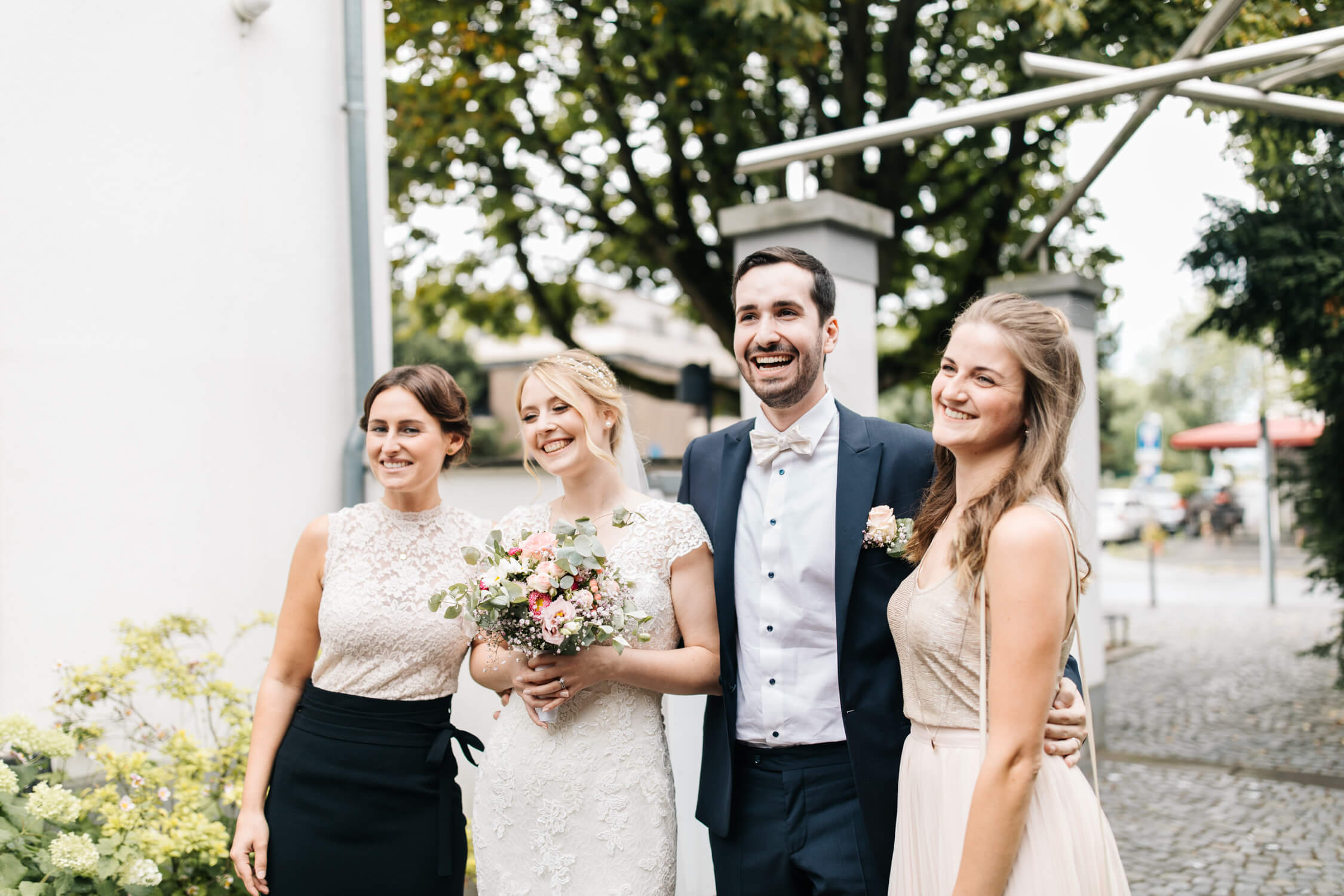 Standesamt, Krefeld, Garten, Freie Trauung, Hochzeitsreportage, Hochzeit, Hochzeitsfotograf, Reportage, Nina Buschenhofen, Liebe, Hochzeitsfotografie