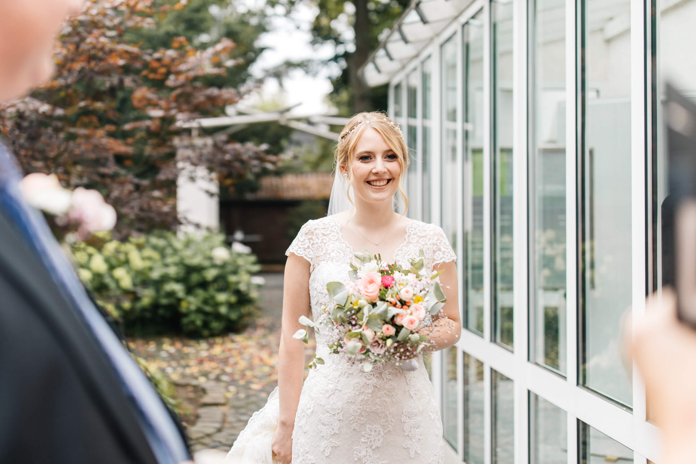 Standesamt, Krefeld, Garten, Freie Trauung, Hochzeitsreportage, Hochzeit, Hochzeitsfotograf, Reportage, Nina Buschenhofen, Liebe, Hochzeitsfotografie