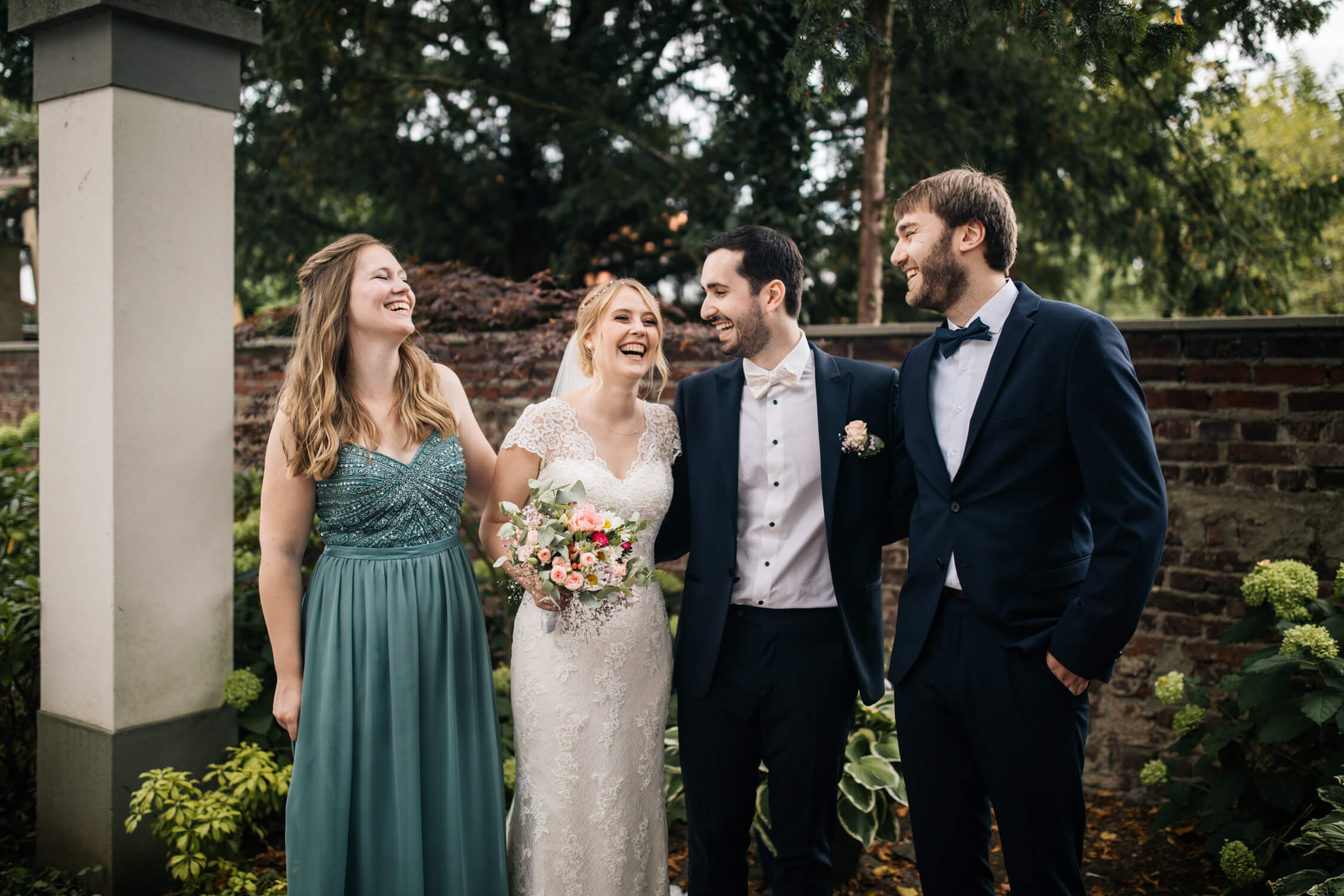 Standesamt, Krefeld, Garten, Freie Trauung, Hochzeitsreportage, Hochzeit, Hochzeitsfotograf, Reportage, Nina Buschenhofen, Liebe, Hochzeitsfotografie