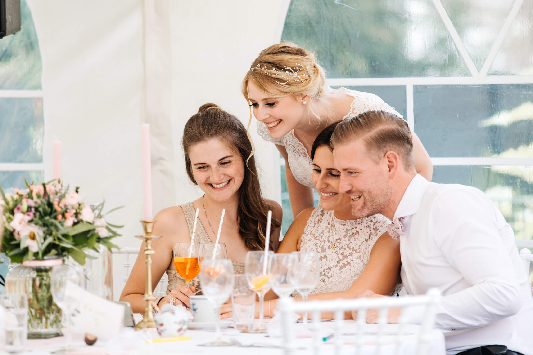 Standesamt, Krefeld, Garten, Freie Trauung, Hochzeitsreportage, Hochzeit, Hochzeitsfotograf, Reportage, Nina Buschenhofen, Liebe, Hochzeitsfotografie