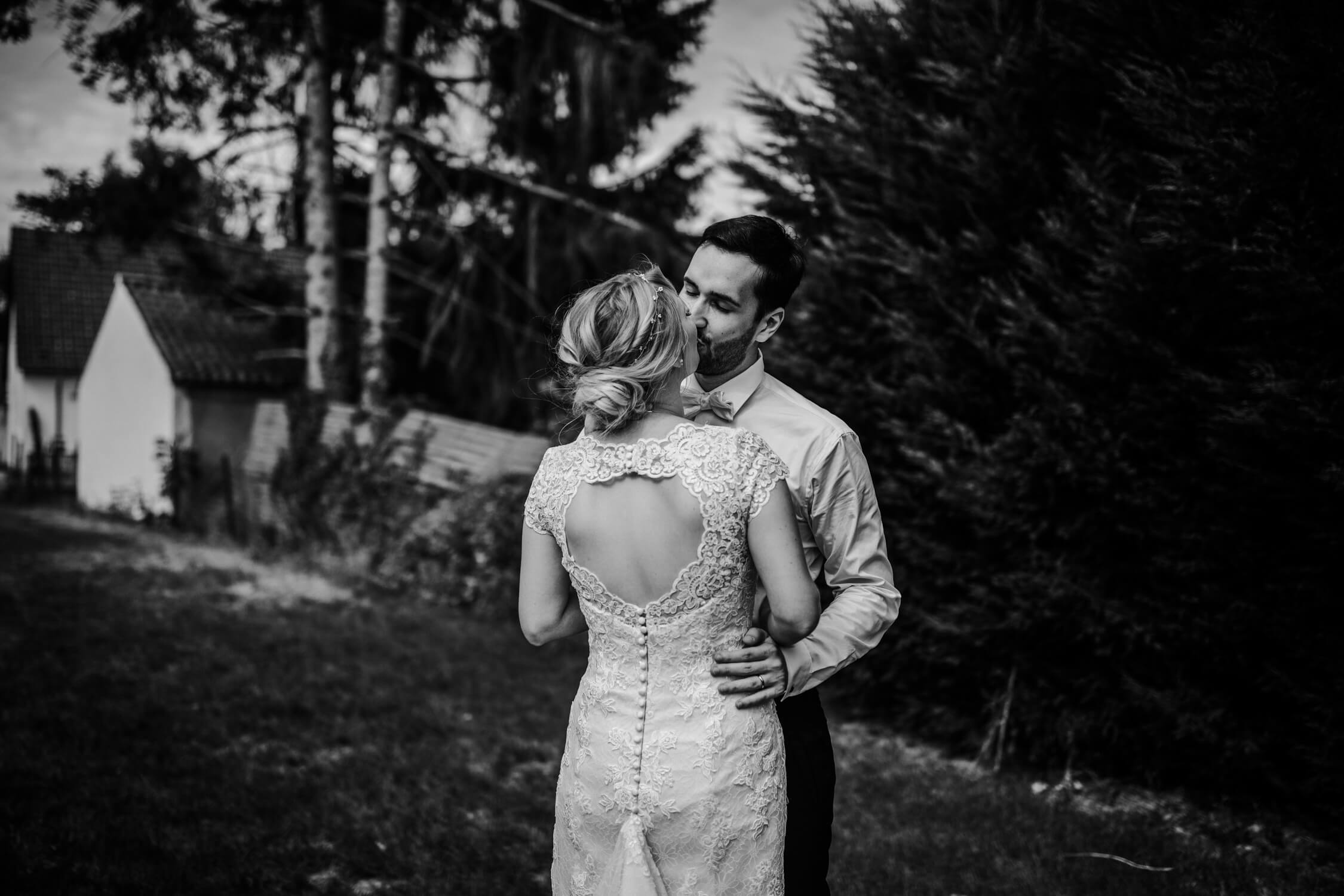 Standesamt, Krefeld, Garten, Freie Trauung, Hochzeitsreportage, Hochzeit, Hochzeitsfotograf, Reportage, Nina Buschenhofen, Liebe, Hochzeitsfotografie
