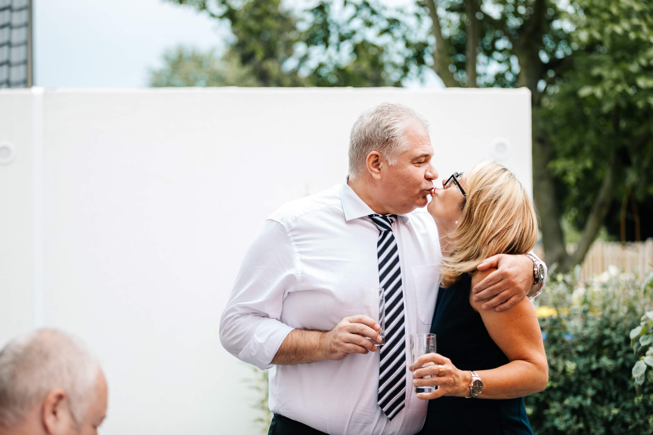 Standesamt, Krefeld, Garten, Freie Trauung, Hochzeitsreportage, Hochzeit, Hochzeitsfotograf, Reportage, Nina Buschenhofen, Liebe, Hochzeitsfotografie