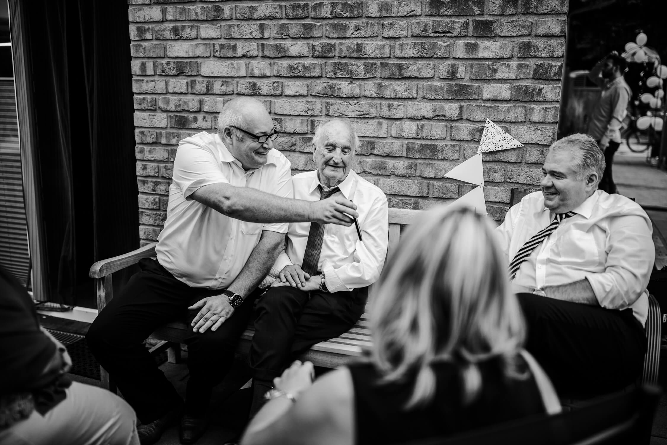 Standesamt, Krefeld, Garten, Freie Trauung, Hochzeitsreportage, Hochzeit, Hochzeitsfotograf, Reportage, Nina Buschenhofen, Liebe, Hochzeitsfotografie