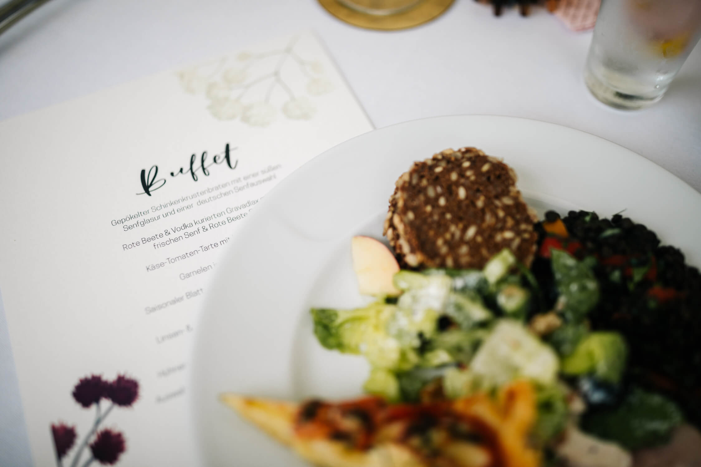 Standesamt, Krefeld, Garten, Freie Trauung, Hochzeitsreportage, Hochzeit, Hochzeitsfotograf, Reportage, Nina Buschenhofen, Liebe, Hochzeitsfotografie