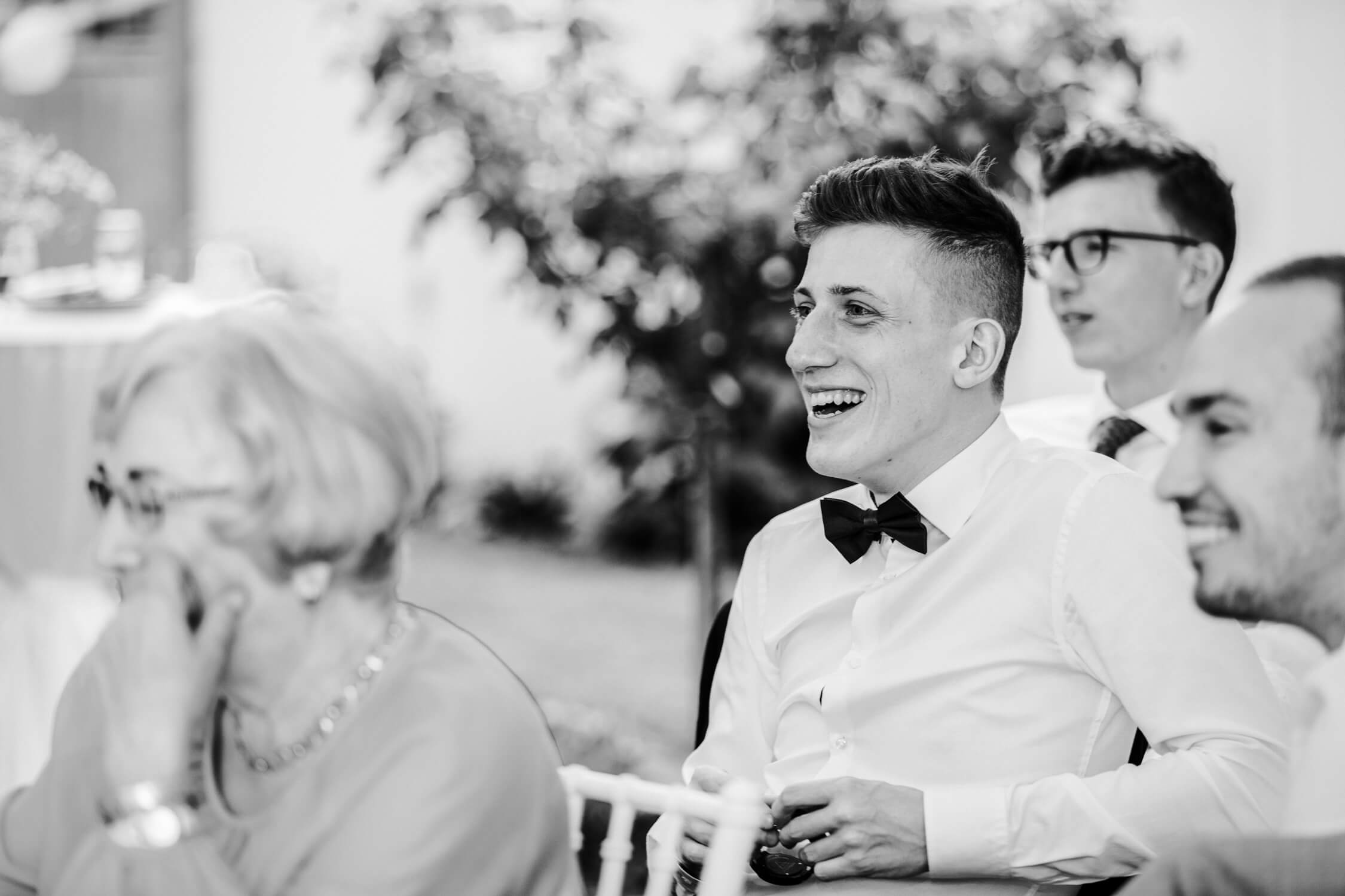 Standesamt, Krefeld, Garten, Freie Trauung, Hochzeitsreportage, Hochzeit, Hochzeitsfotograf, Reportage, Nina Buschenhofen, Liebe, Hochzeitsfotografie