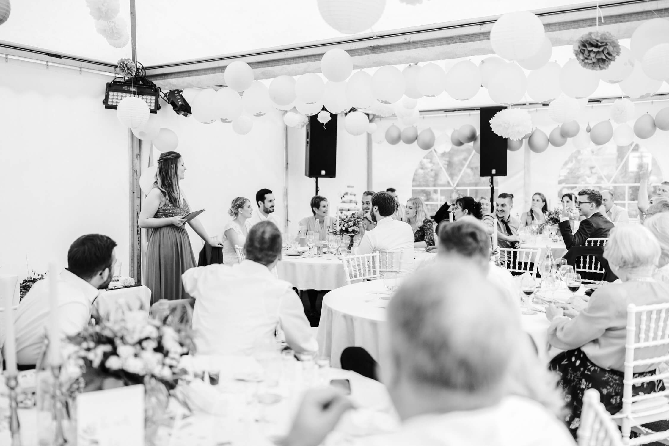 Standesamt, Krefeld, Garten, Freie Trauung, Hochzeitsreportage, Hochzeit, Hochzeitsfotograf, Reportage, Nina Buschenhofen, Liebe, Hochzeitsfotografie