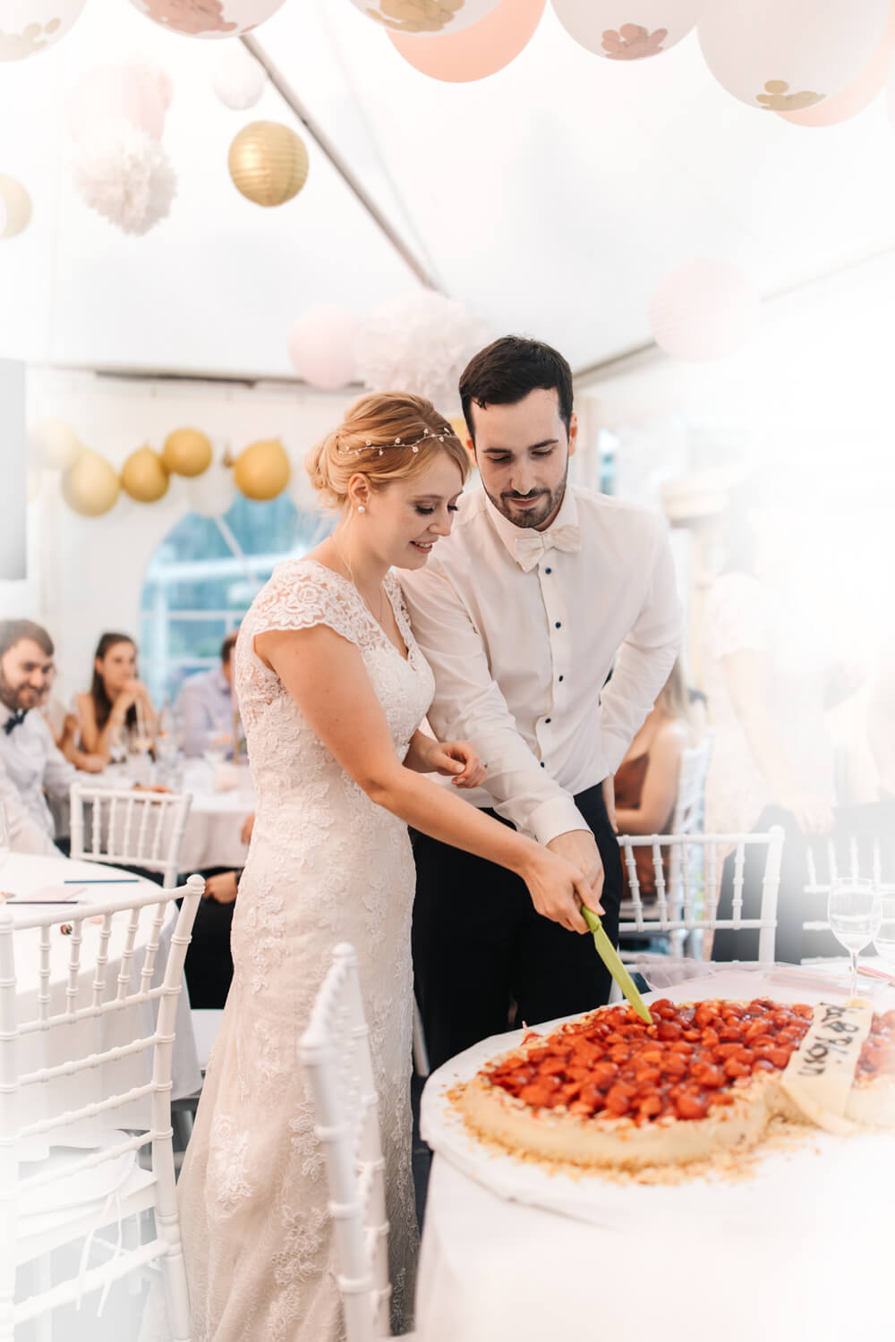 Standesamt, Krefeld, Garten, Freie Trauung, Hochzeitsreportage, Hochzeit, Hochzeitsfotograf, Reportage, Nina Buschenhofen, Liebe, HochzeitsfotografieStandesamt, Krefeld, Garten, Freie Trauung, Hochzeitsreportage, Hochzeit, Hochzeitsfotograf, Reportage, Nina Buschenhofen, Liebe, Hochzeitsfotografie