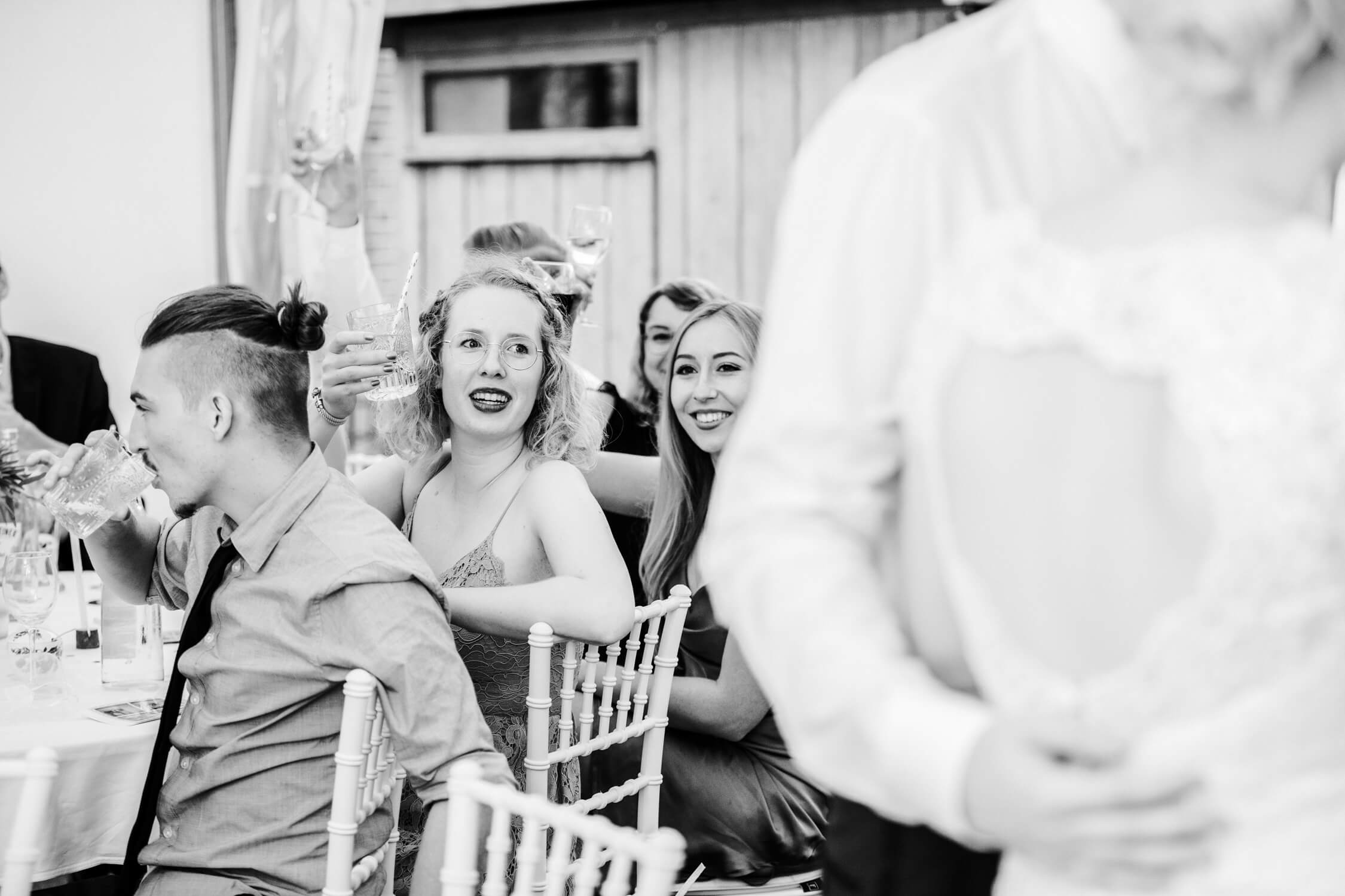 Standesamt, Krefeld, Garten, Freie Trauung, Hochzeitsreportage, Hochzeit, Hochzeitsfotograf, Reportage, Nina Buschenhofen, Liebe, Hochzeitsfotografie